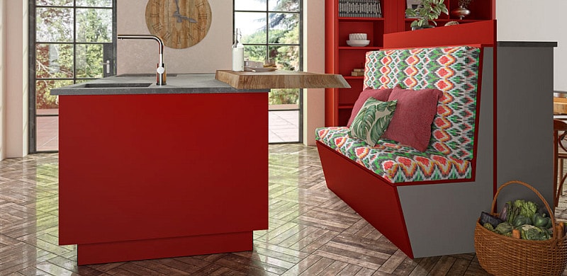 Tradition trifft Moderne, die Landhausküche in knalligem Rot