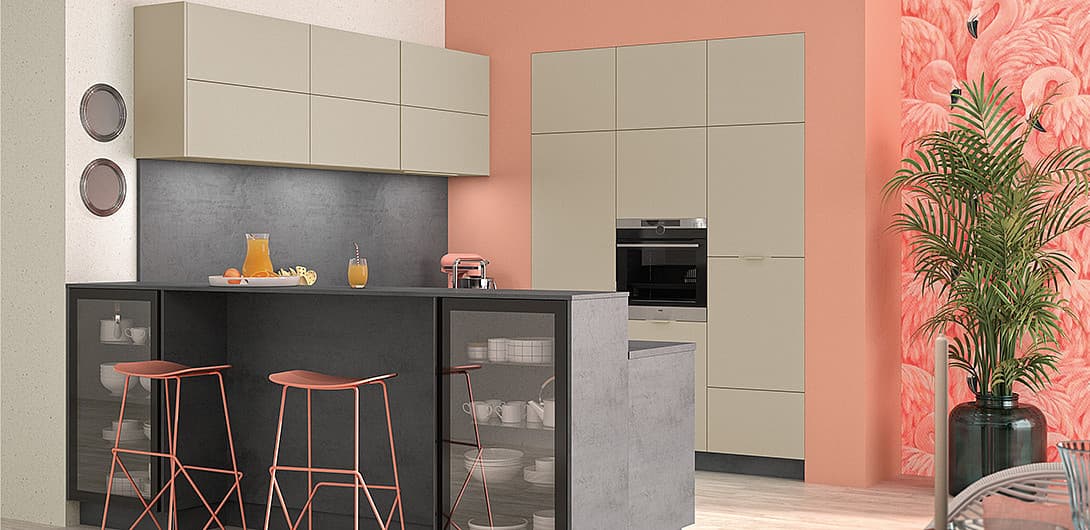 U-KÜCHE IN NATÜRLICHEN FARBTÖNEN